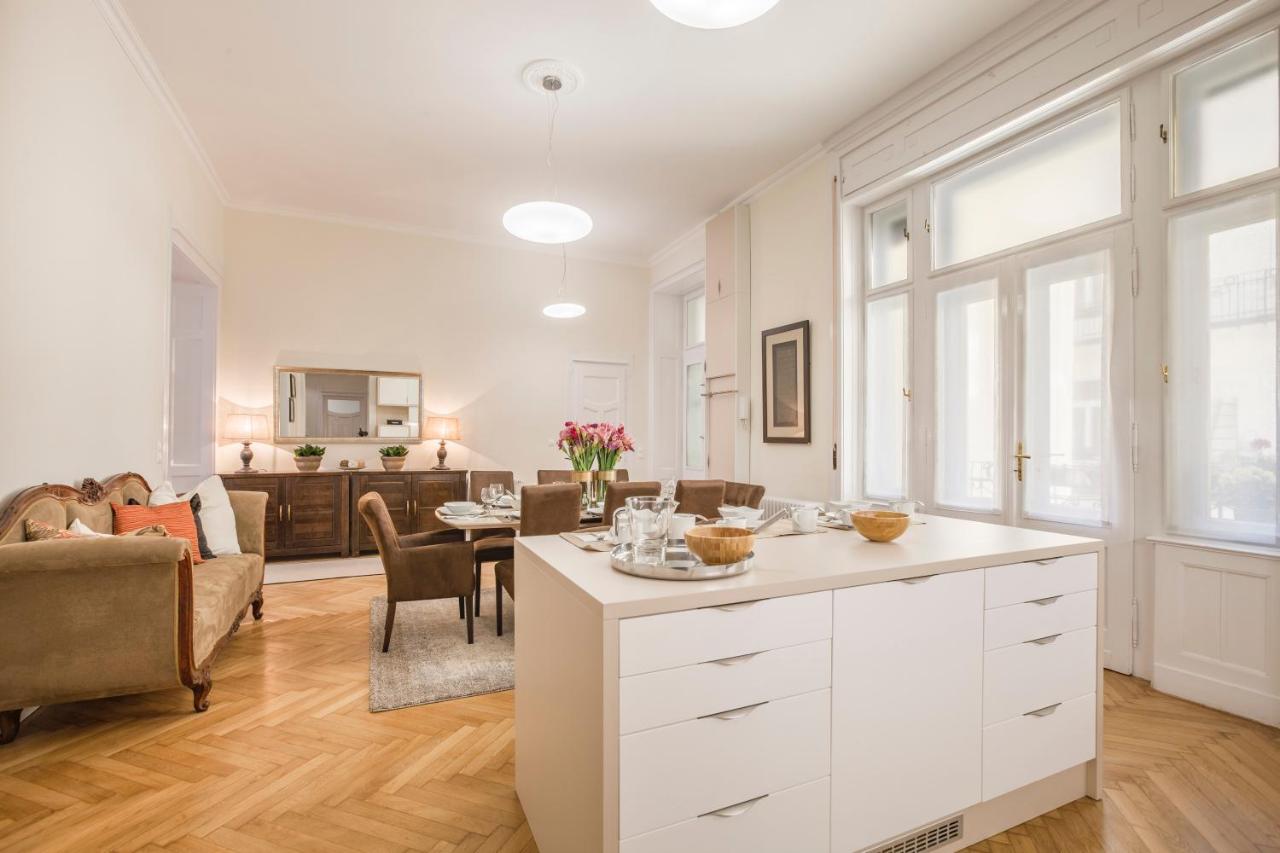 Modernized Unique Huge Central Apartment On 135Sqm Будапеща Екстериор снимка