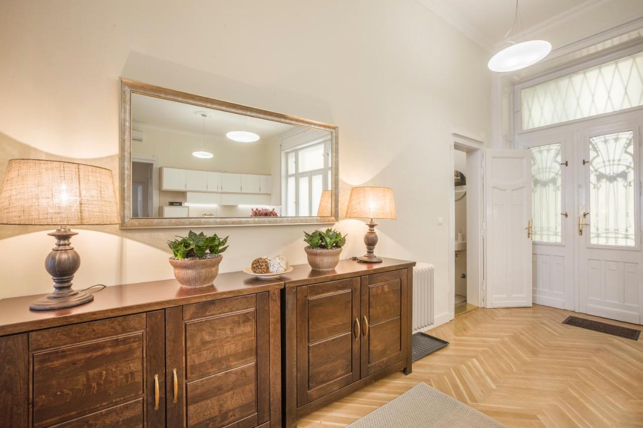 Modernized Unique Huge Central Apartment On 135Sqm Будапеща Екстериор снимка